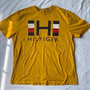 Tommy Hilfiger t shirt